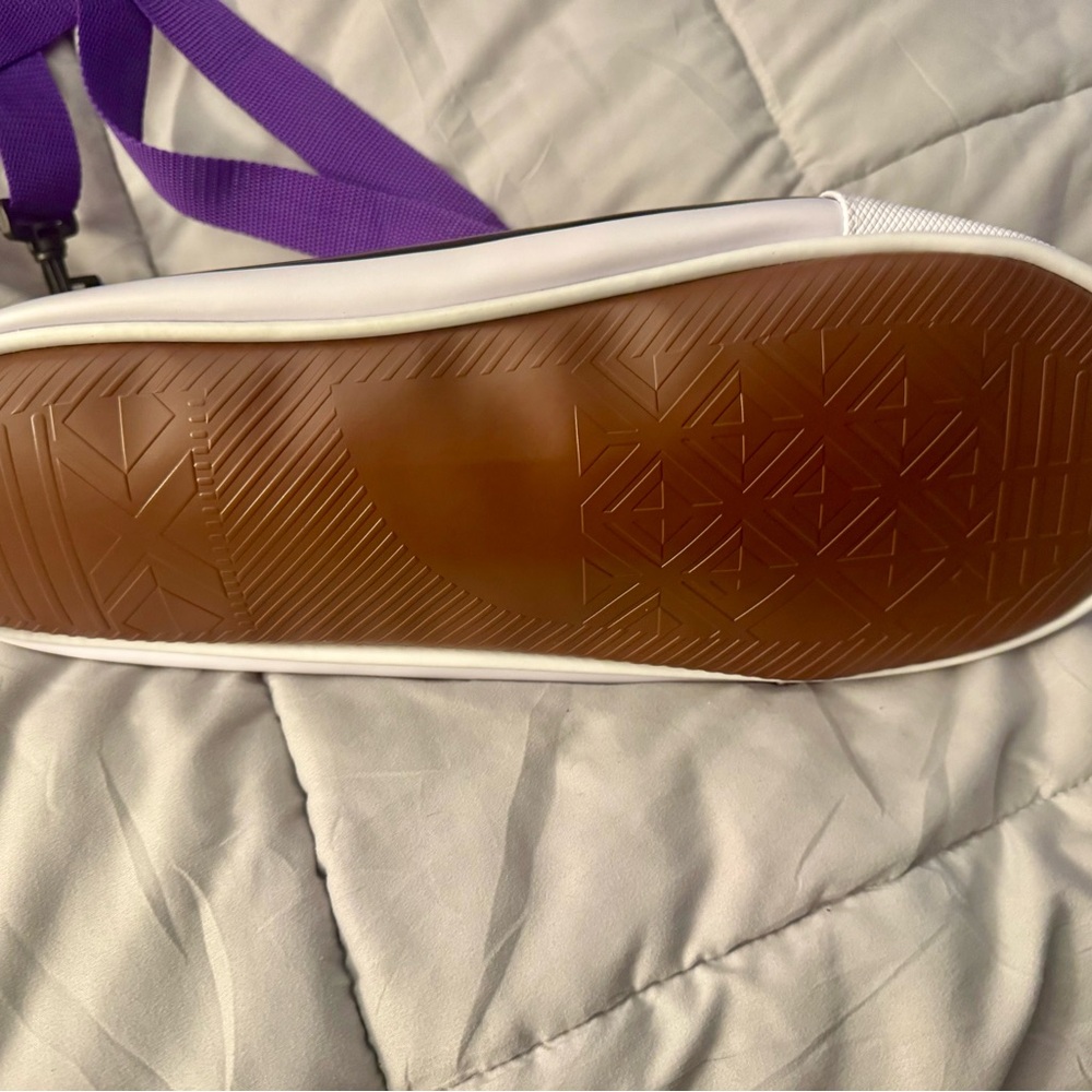 Purple purse sneaker - Picture 4 of 9